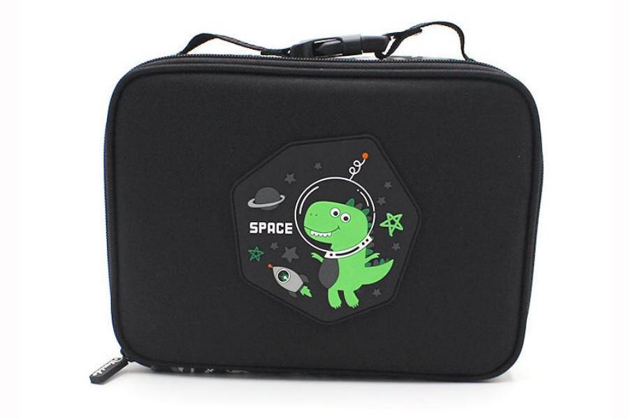 Pipila ka mga konsiderasyon nga pangitaon kung nagpili usa ka bag sa paniudto sa mga bata nga dili tubig